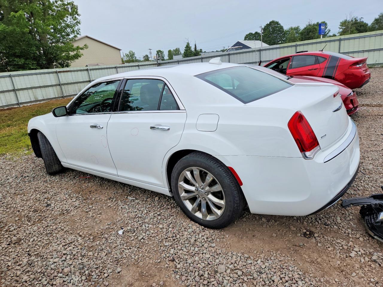 2018 CHRYSLER 300 LIMITED — снимка 2