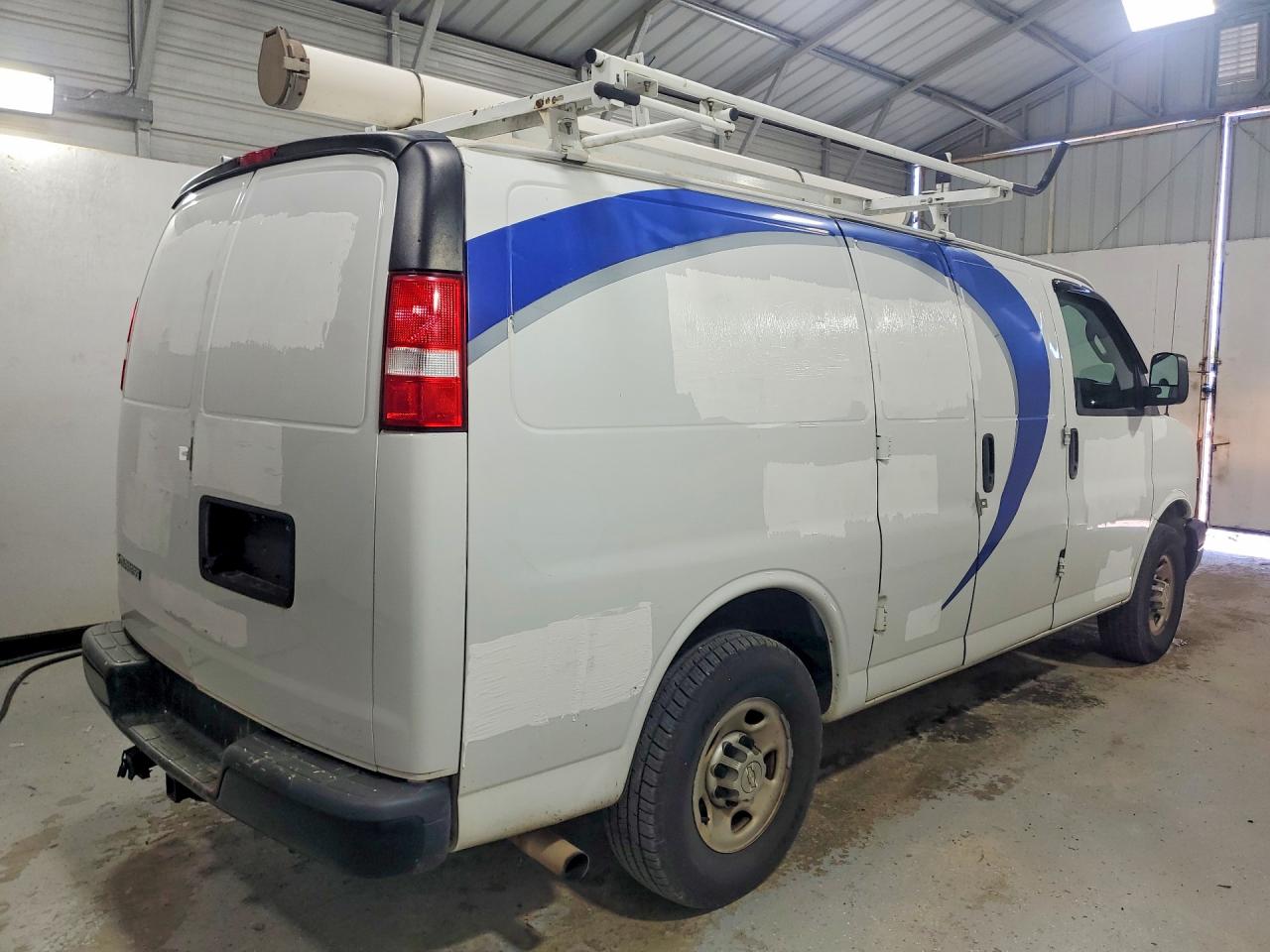 2020 CHEVROLET EXPRESS G2500 — снимка 3