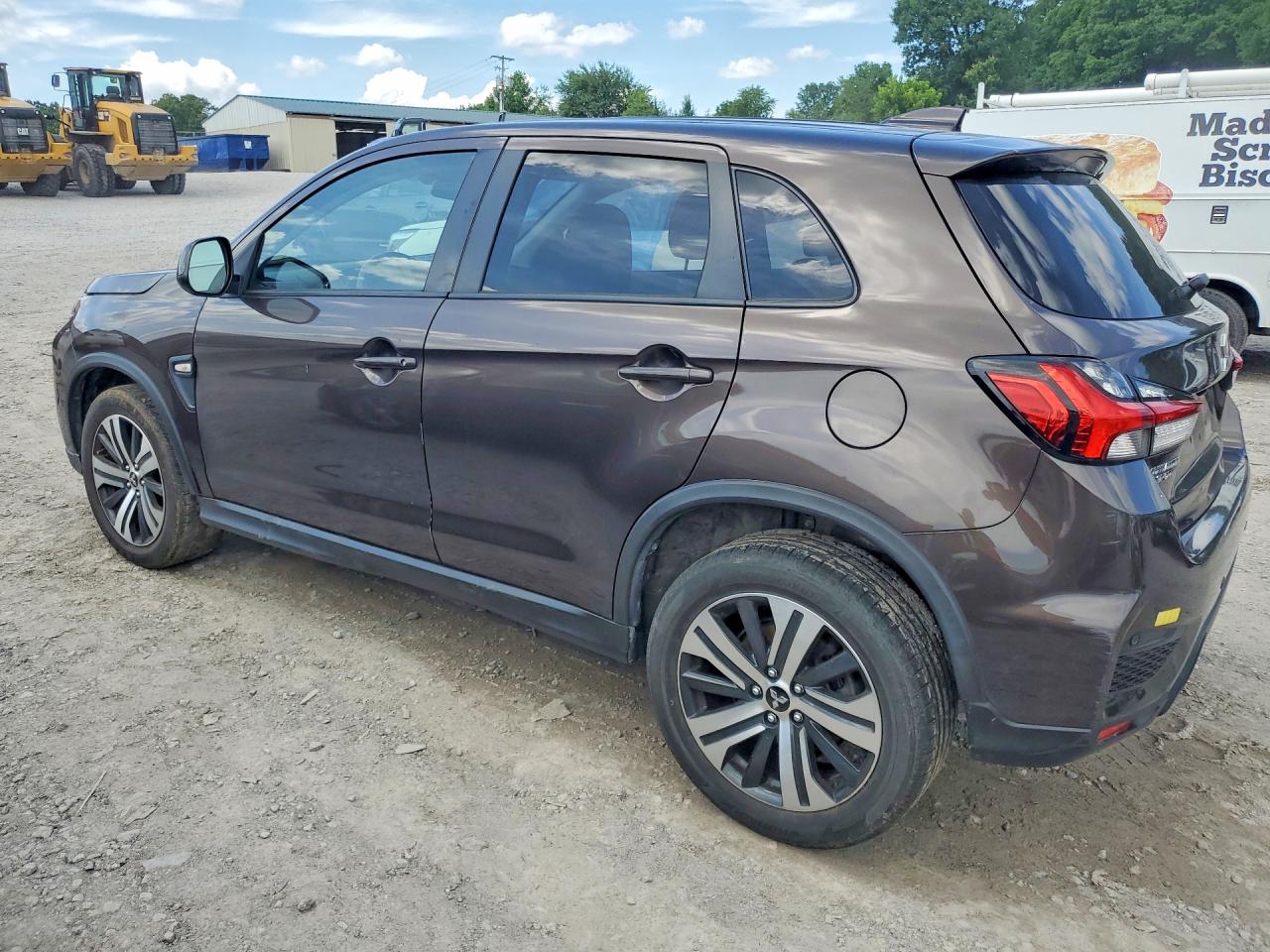 2021 MITSUBISHI OUTLANDER SPORT ES — снимка 2