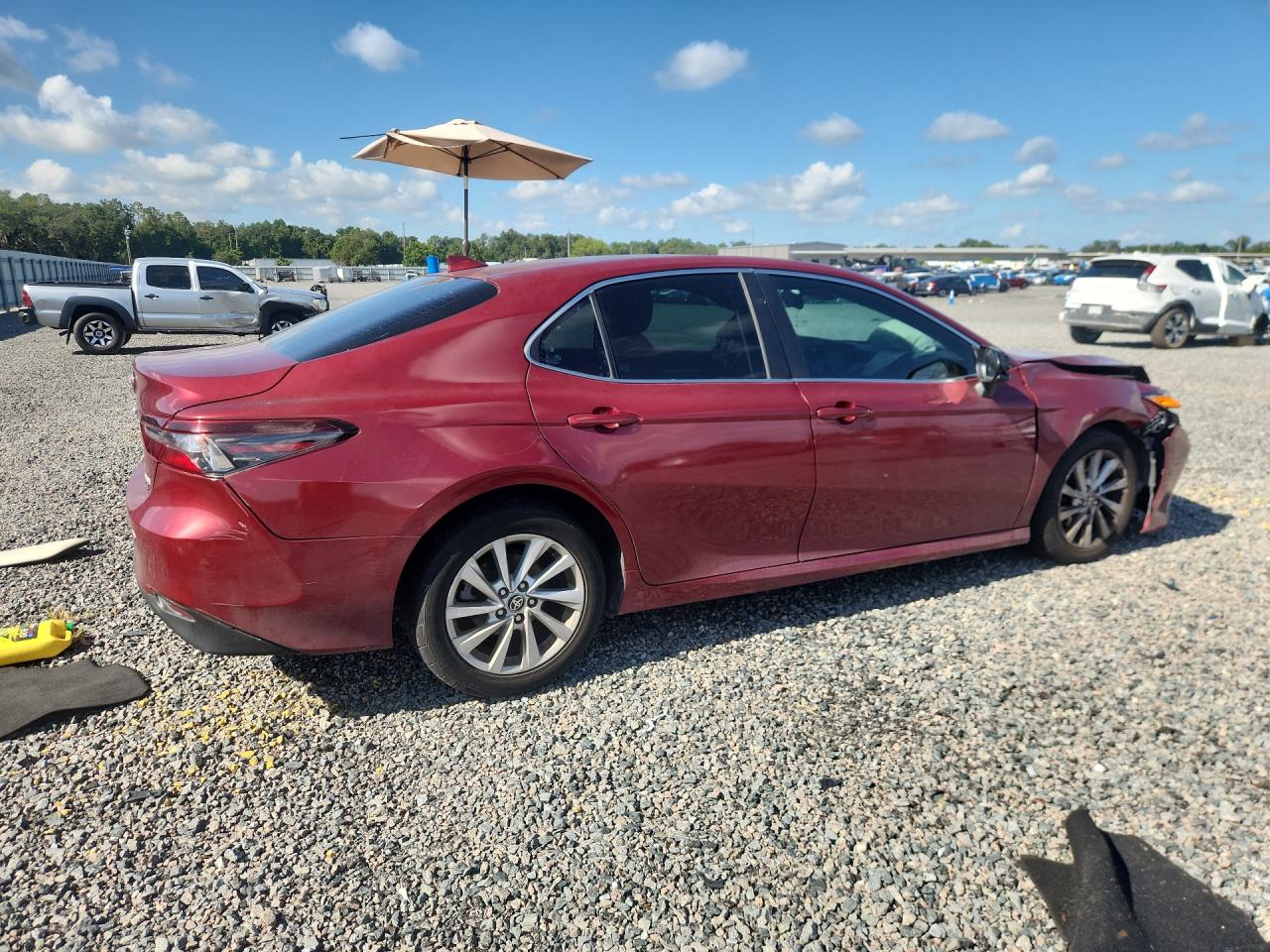 2021 TOYOTA CAMRY LE — снимка 3