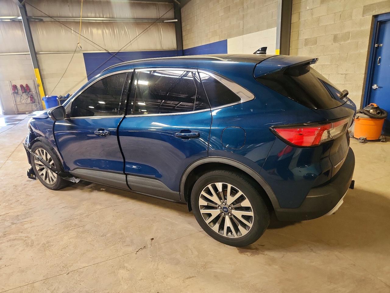 2020 FORD ESCAPE TITANIUM — снимка 2
