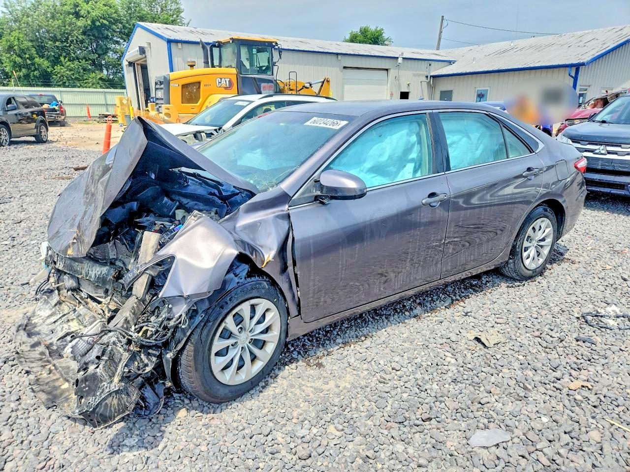 2015 TOYOTA CAMRY LE