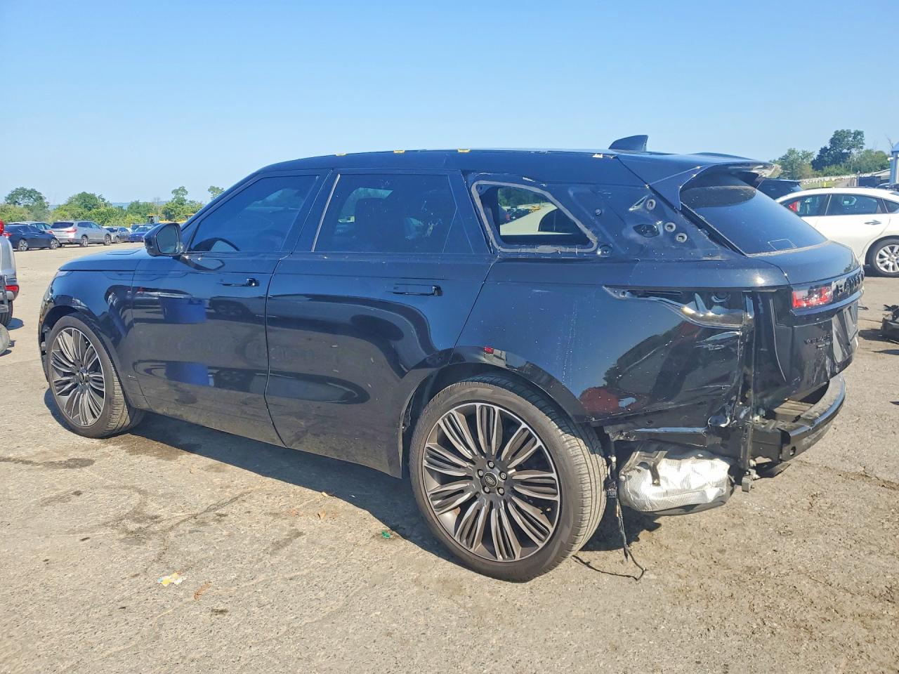 2021 LAND ROVER RANGE ROVER VELAR R-DYNAMIC HSE — снимка 2