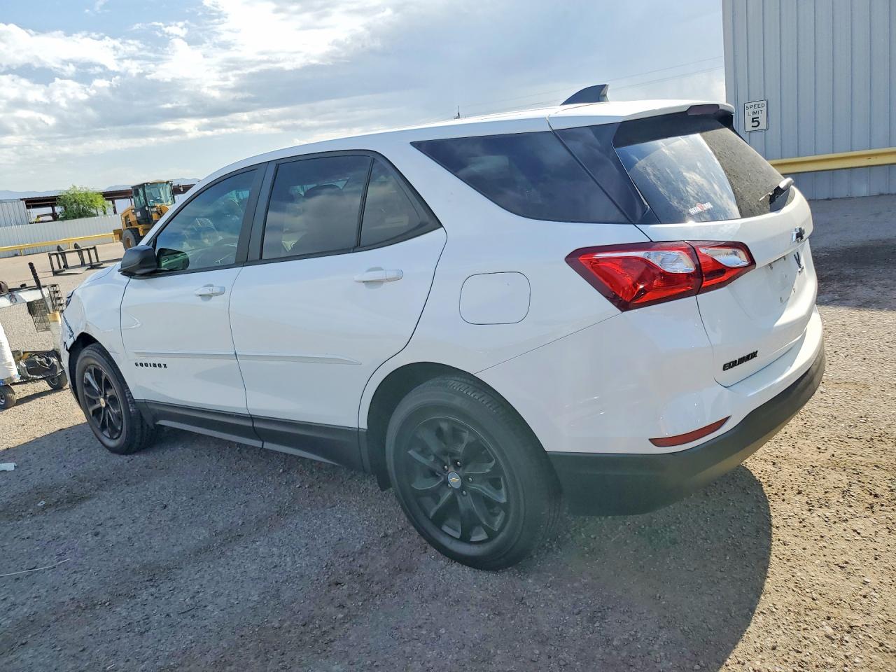 2020 CHEVROLET EQUINOX LS — снимка 2