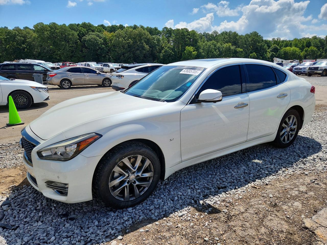 2015 INFINITI Q70 3.7