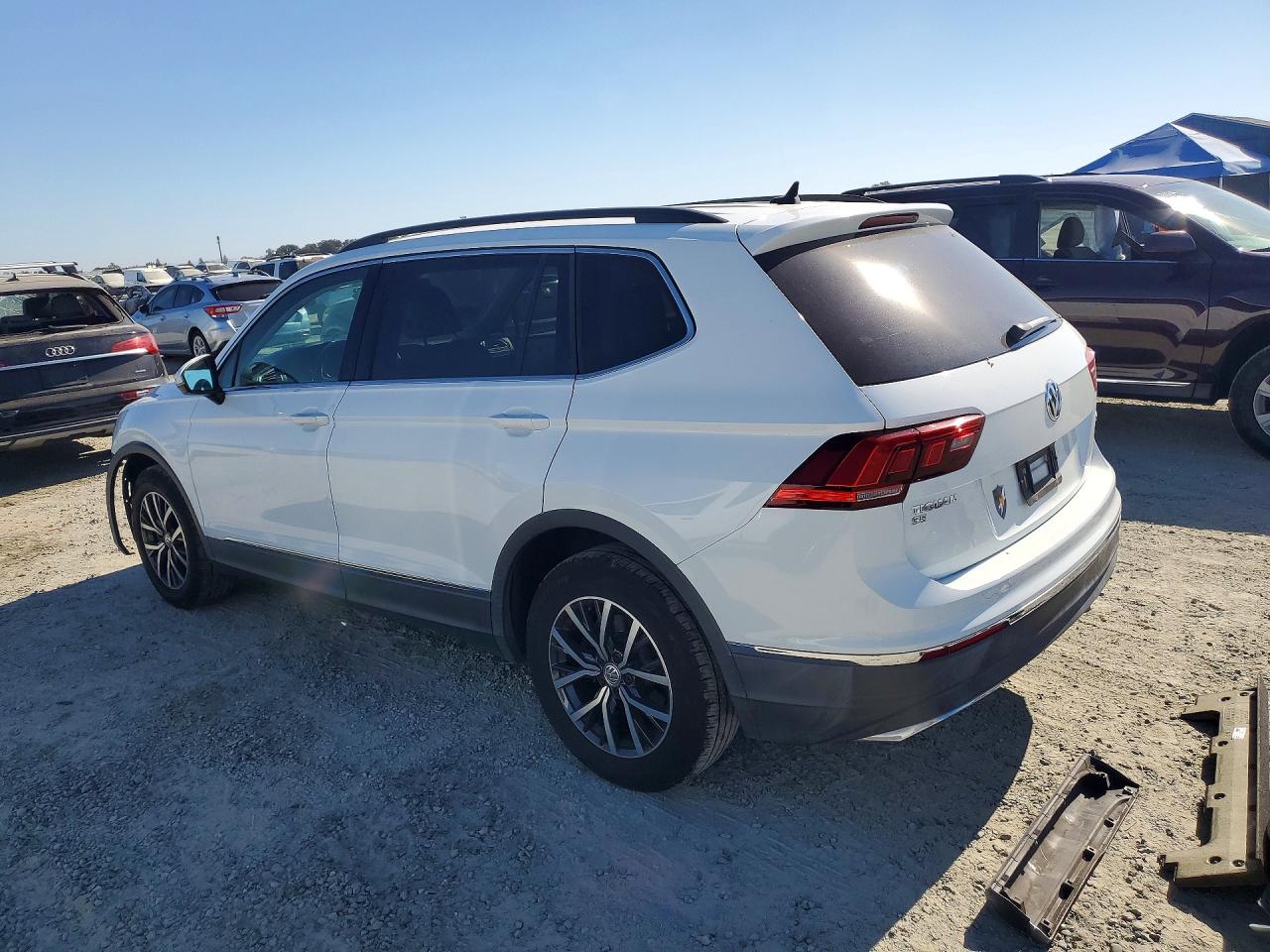 2018 VOLKSWAGEN TIGUAN SE — снимка 2