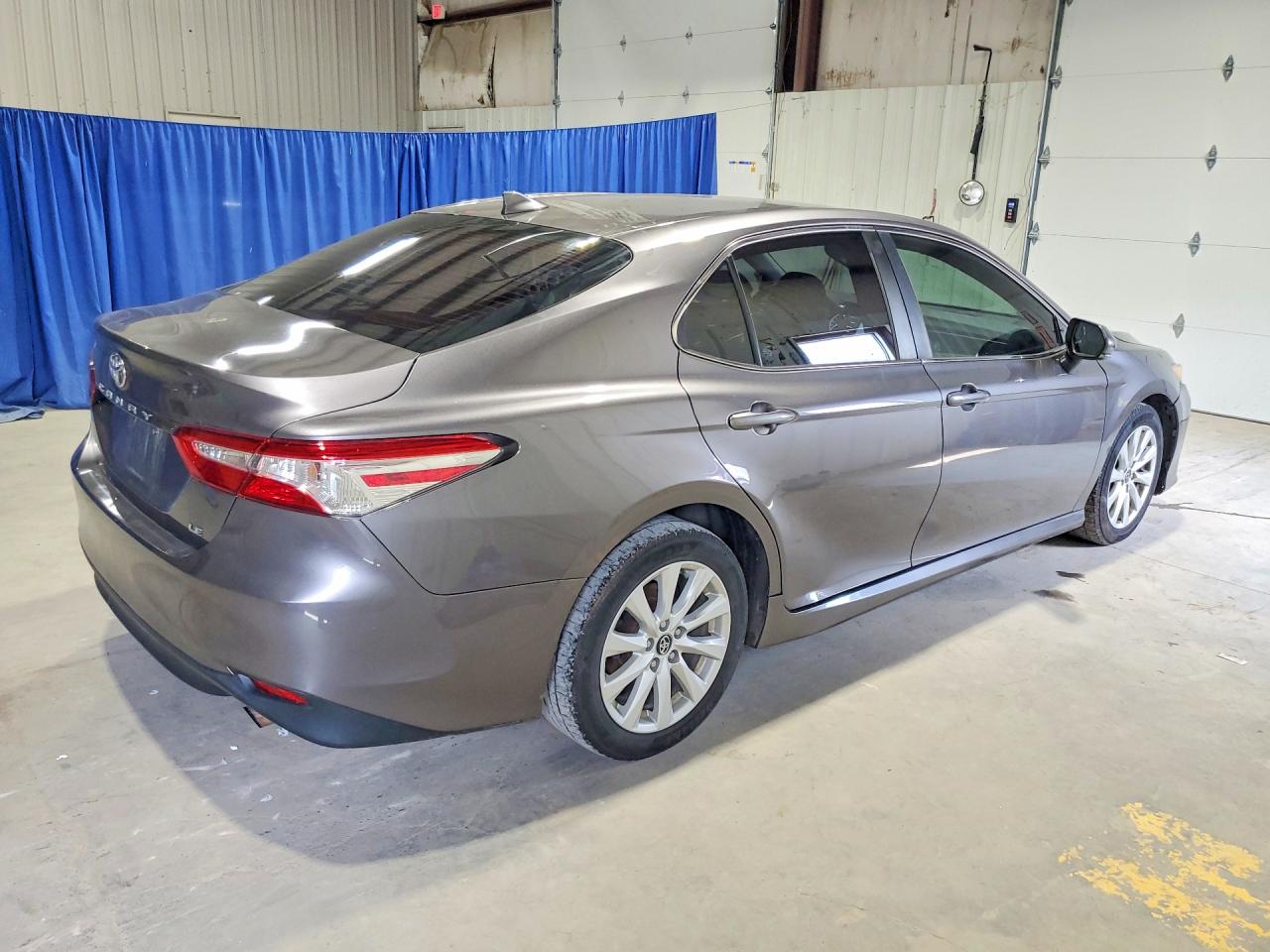 2020 TOYOTA CAMRY LE — снимка 3