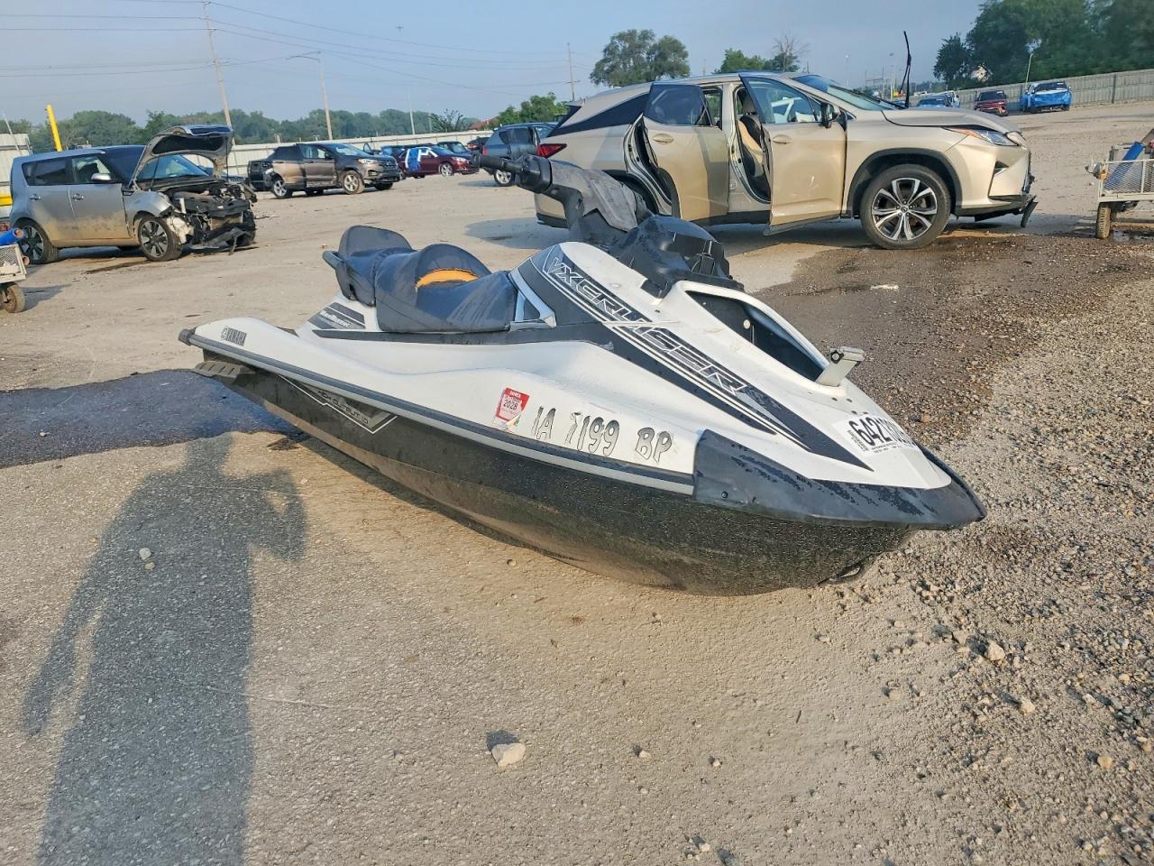 2016 YAMAHA JET SKI
