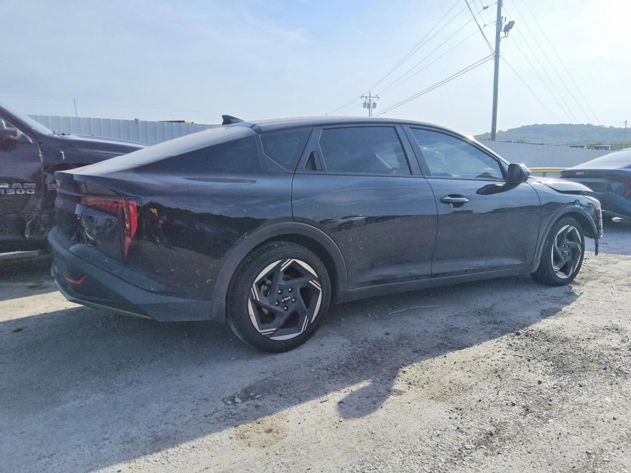 2025 KIA K4 EX — снимка 3