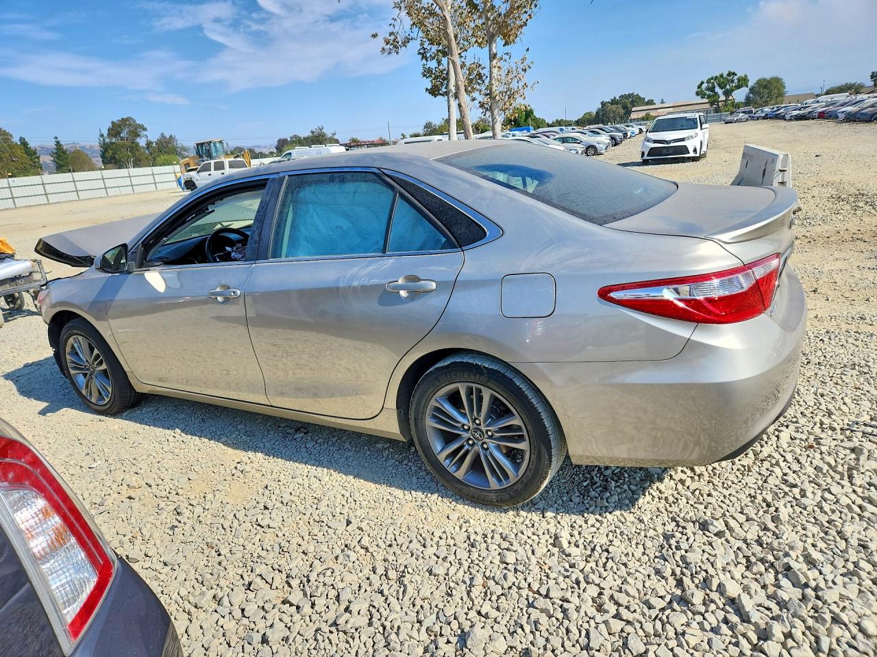 2017 TOYOTA CAMRY SE — снимка 2