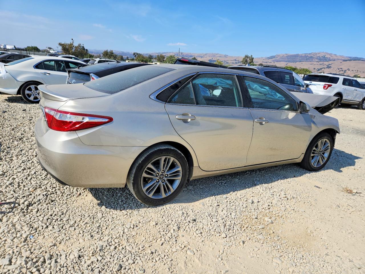 2017 TOYOTA CAMRY SE — снимка 3