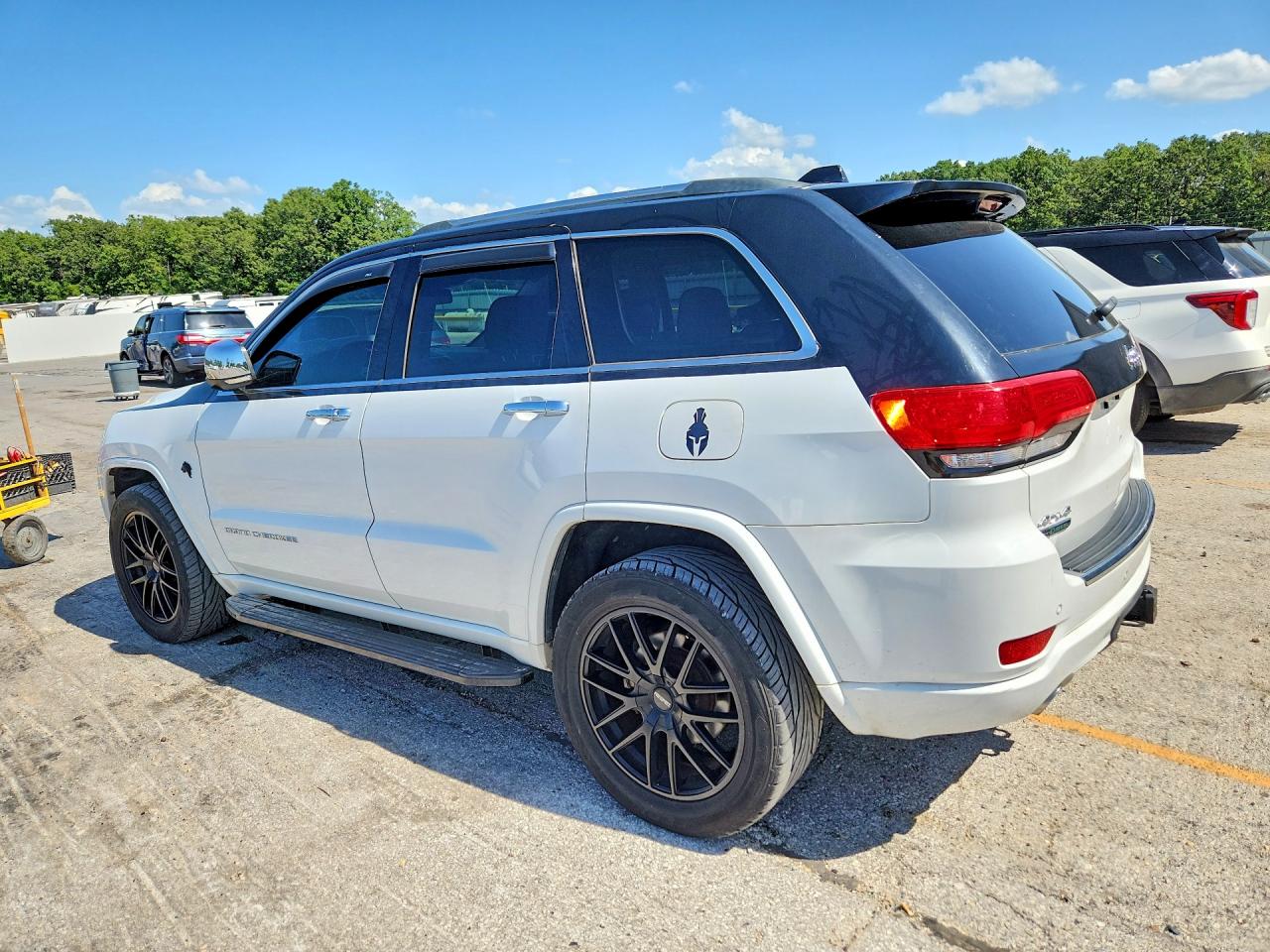 2015 JEEP GRAND CHEROKEE OVERLAND — снимка 2
