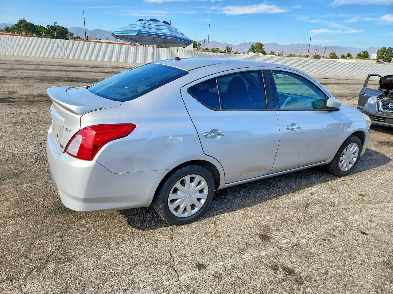 2016 NISSAN VERSA 1.6 SV — снимка 3