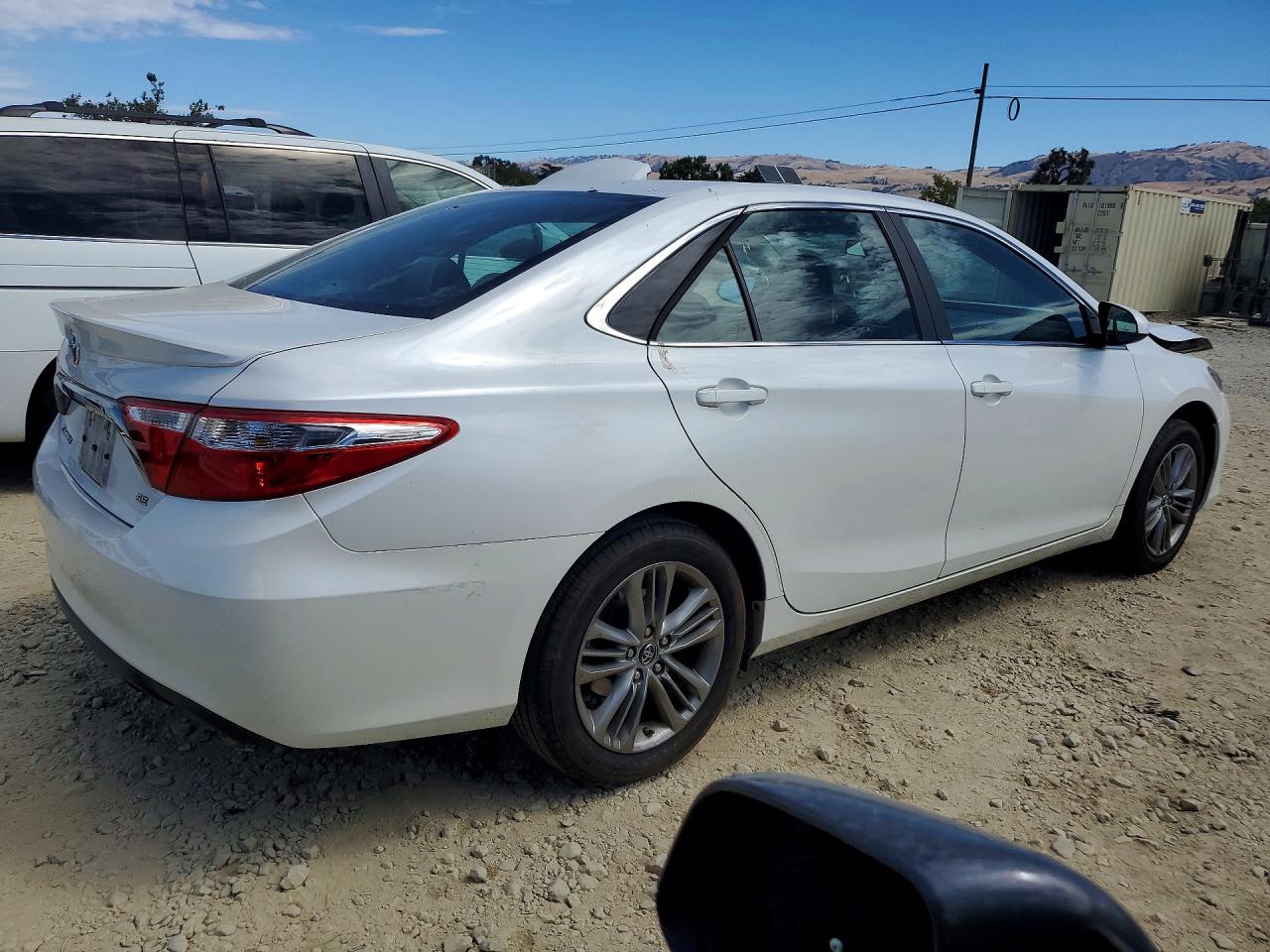 2017 TOYOTA CAMRY SE — снимка 3
