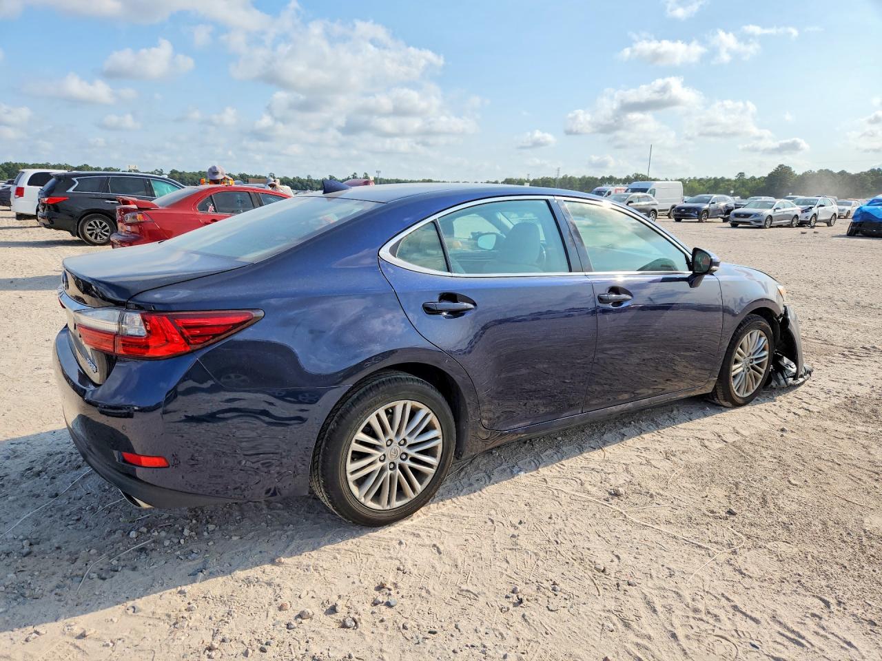 2017 LEXUS ES 350 — снимка 3