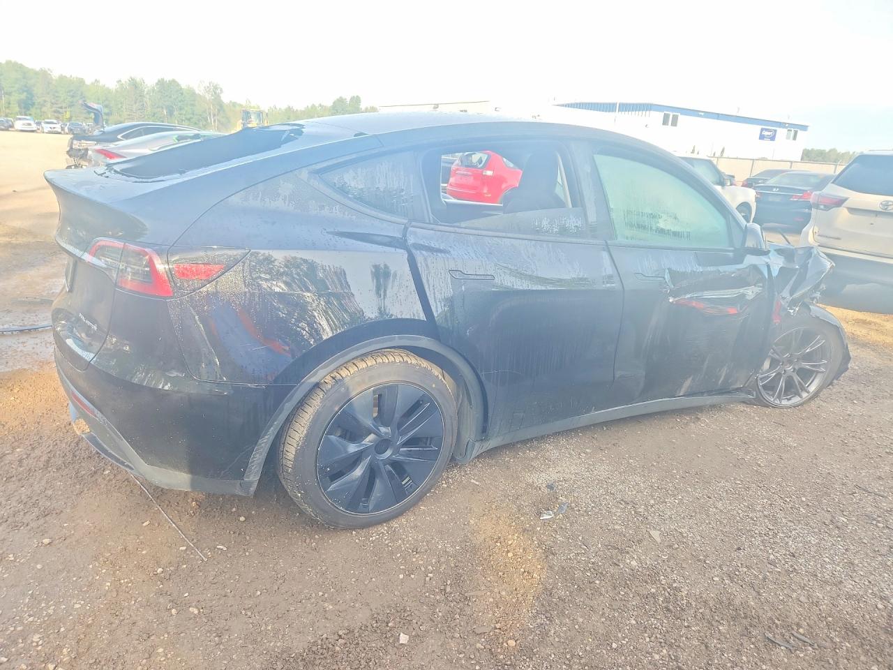 2025 TESLA MODEL Y — снимка 3