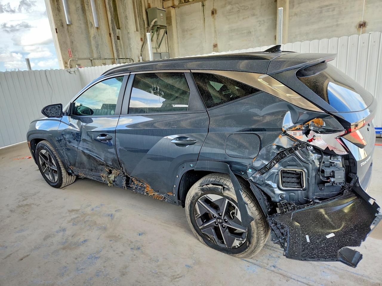 2026 HYUNDAI TUCSON SEL — photo 2