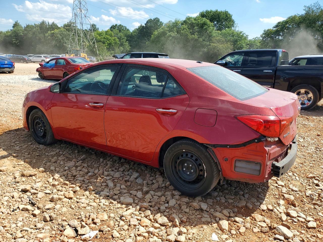2019 TOYOTA COROLLA XLE — снимка 2
