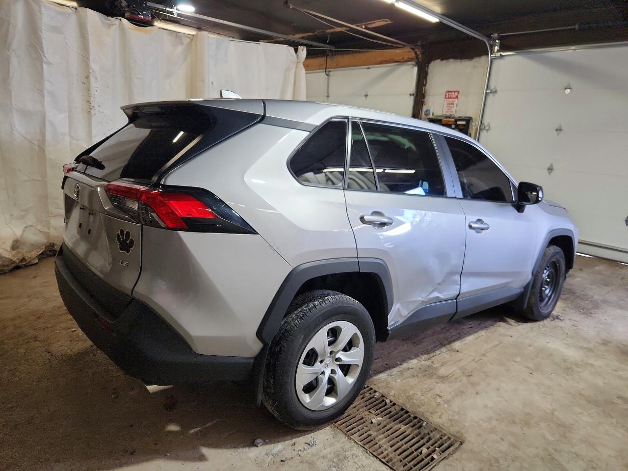 2023 TOYOTA RAV4 LE — снимка 3