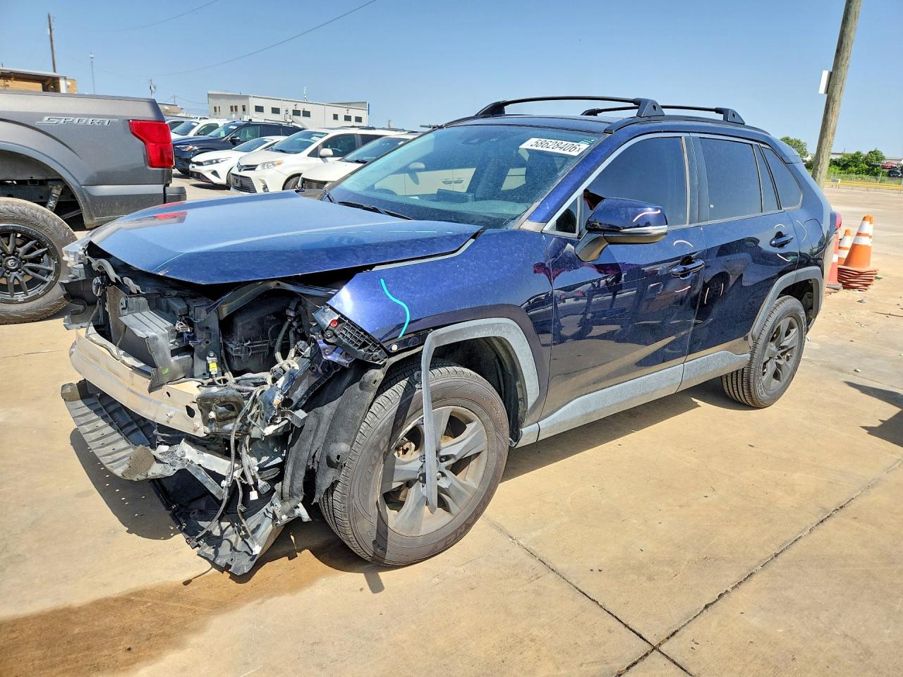 2019 TOYOTA RAV4 XLE