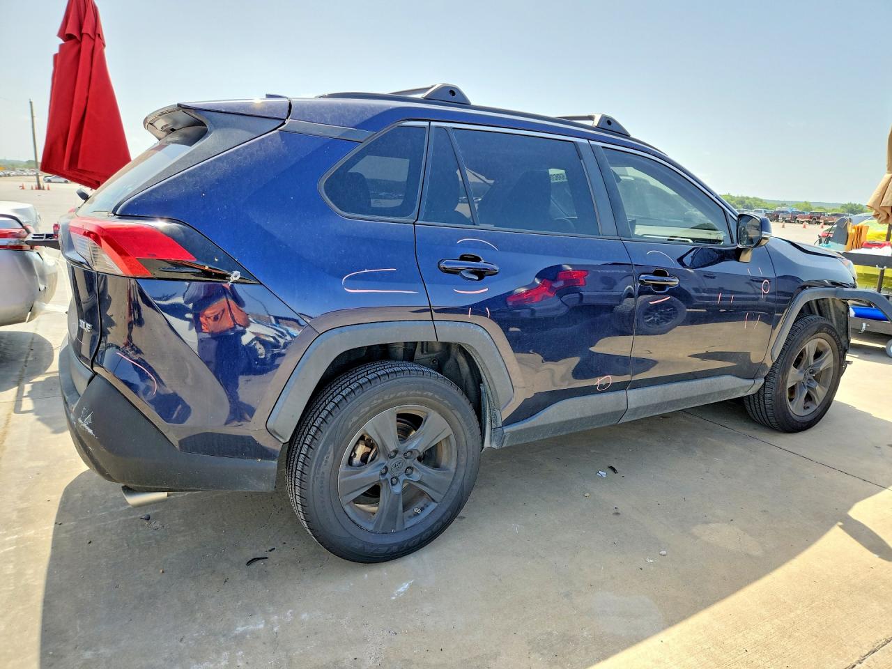 2019 TOYOTA RAV4 XLE — снимка 3
