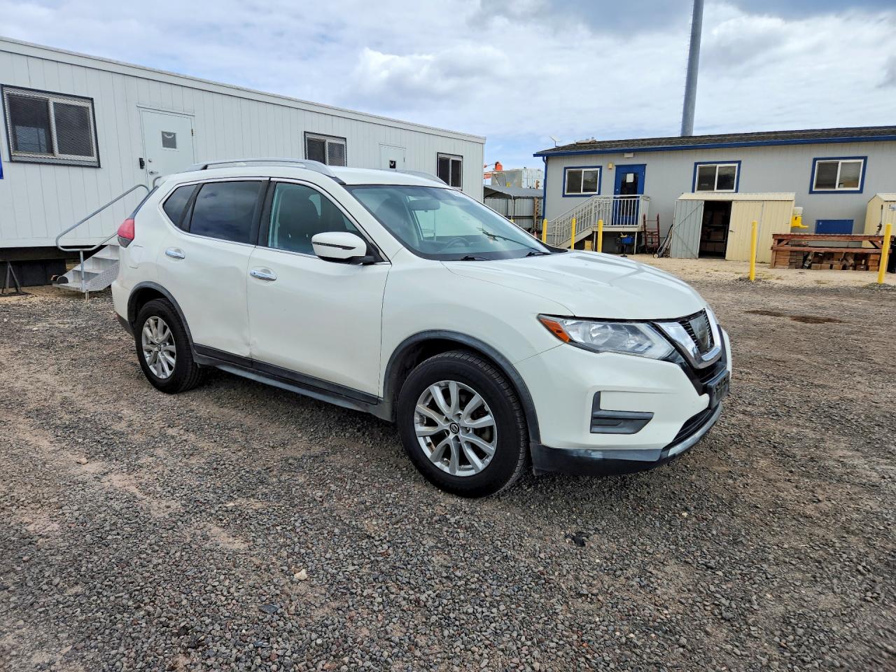 2017 NISSAN ROGUE SV — снимка 4