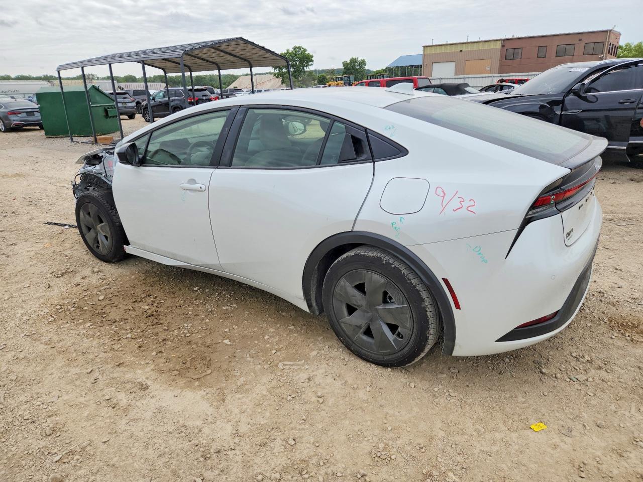 2025 TOYOTA PRIUS LE — снимка 2