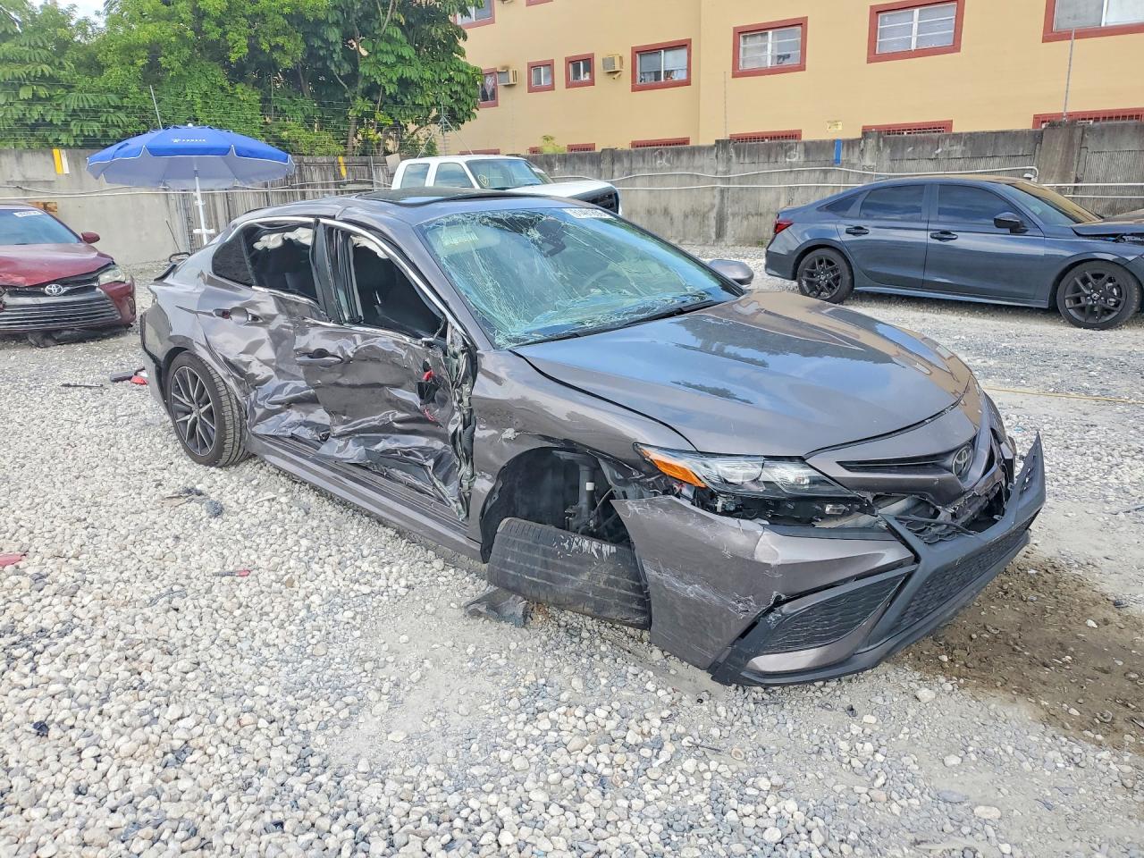 2024 TOYOTA CAMRY SE — снимка 4