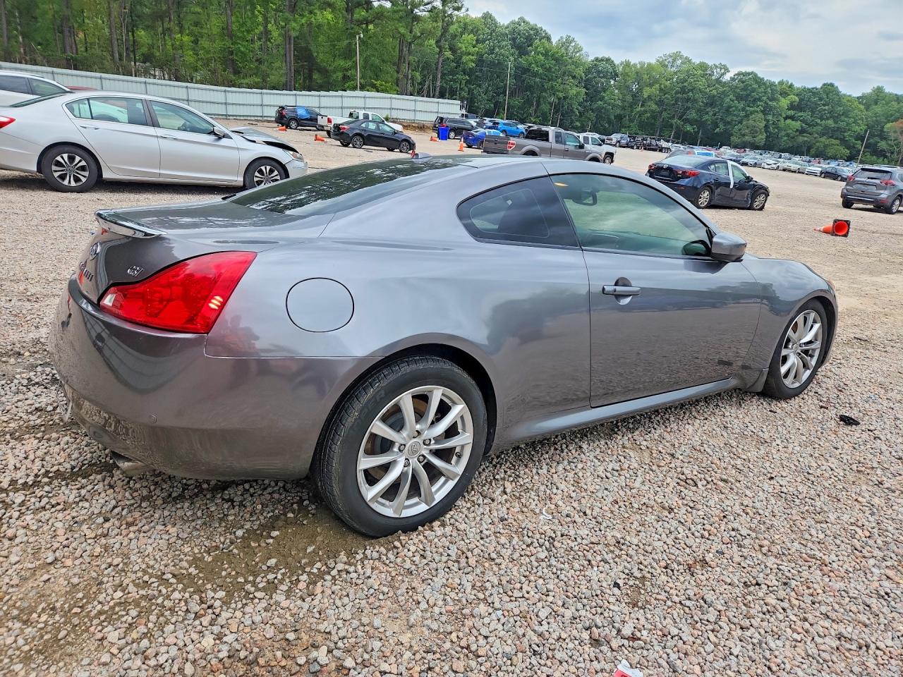 2013 INFINITI G37 COUPE JOURNEY — снимка 3
