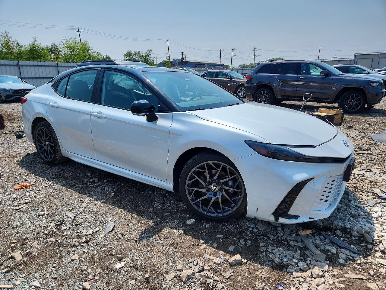 2025 TOYOTA CAMRY XSE — снимка 4