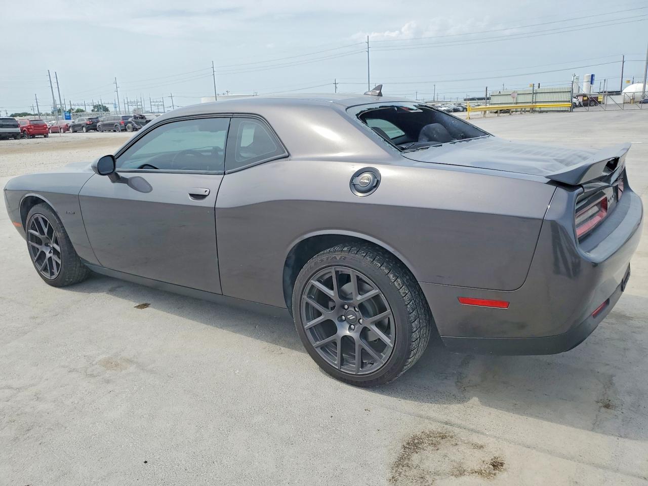 2018 DODGE CHALLENGER R/T — снимка 2