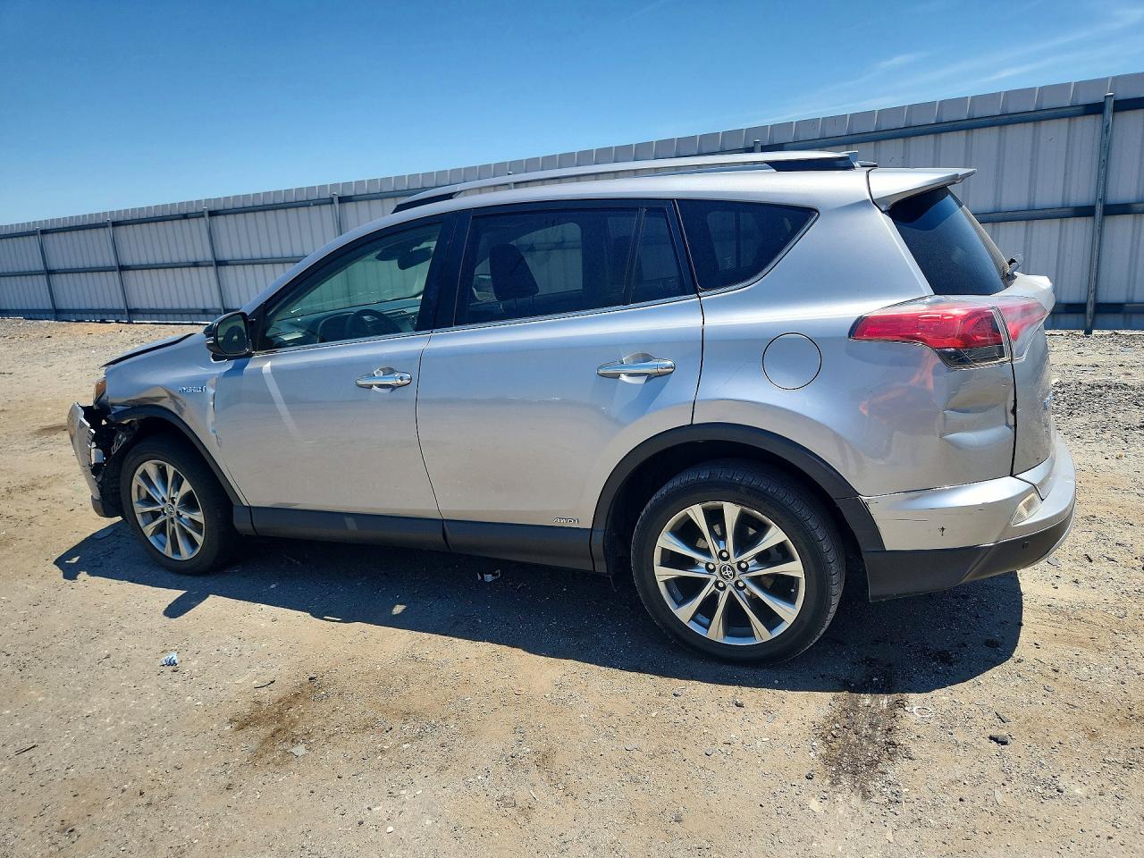 2017 TOYOTA RAV4 HV LIMITED — снимка 2