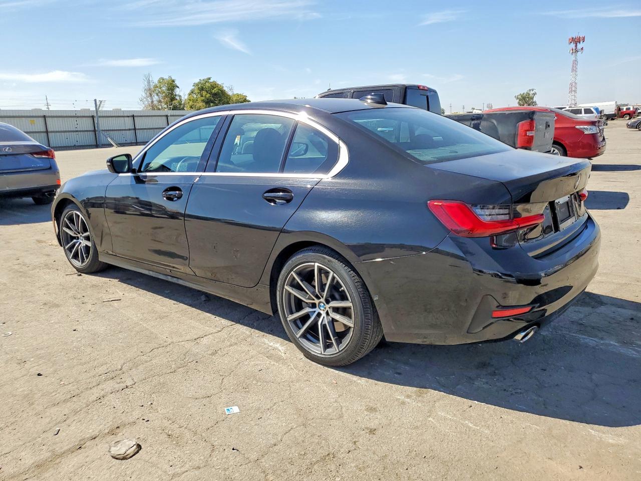 2020 BMW 330I — снимка 2