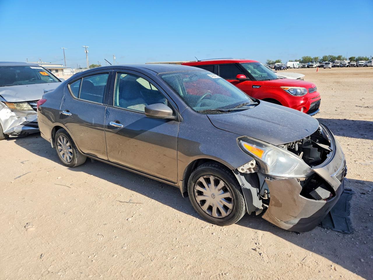 2015 NISSAN VERSA 1.6 SV — снимка 4
