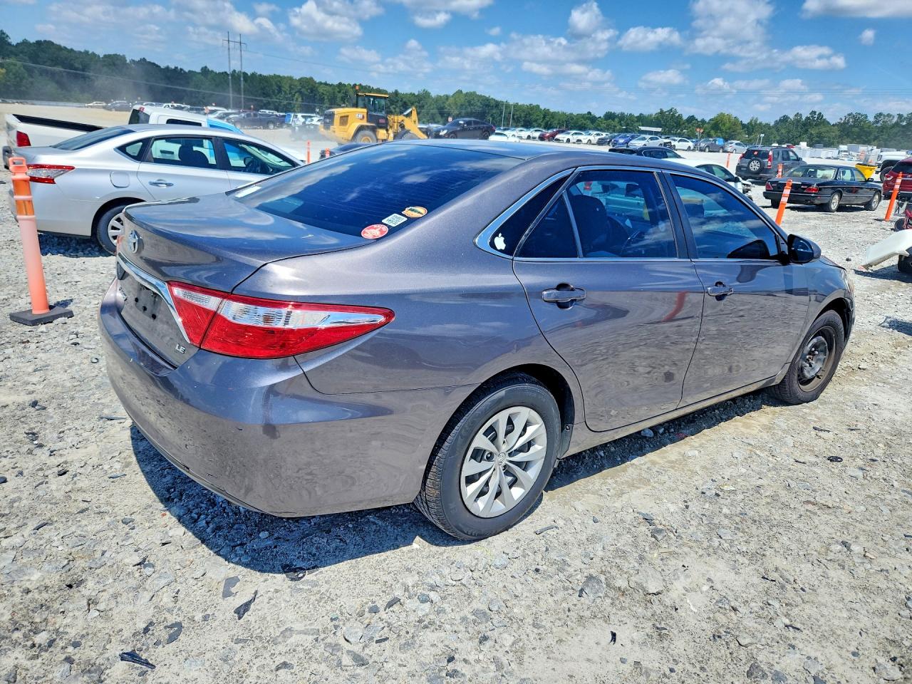 2017 TOYOTA CAMRY LE — снимка 3