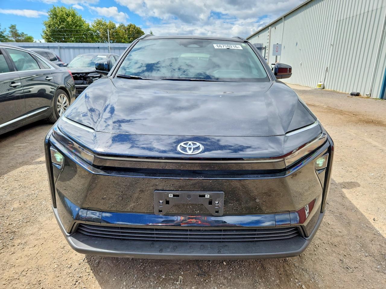 2026 TOYOTA BZ XLE — снимка 5