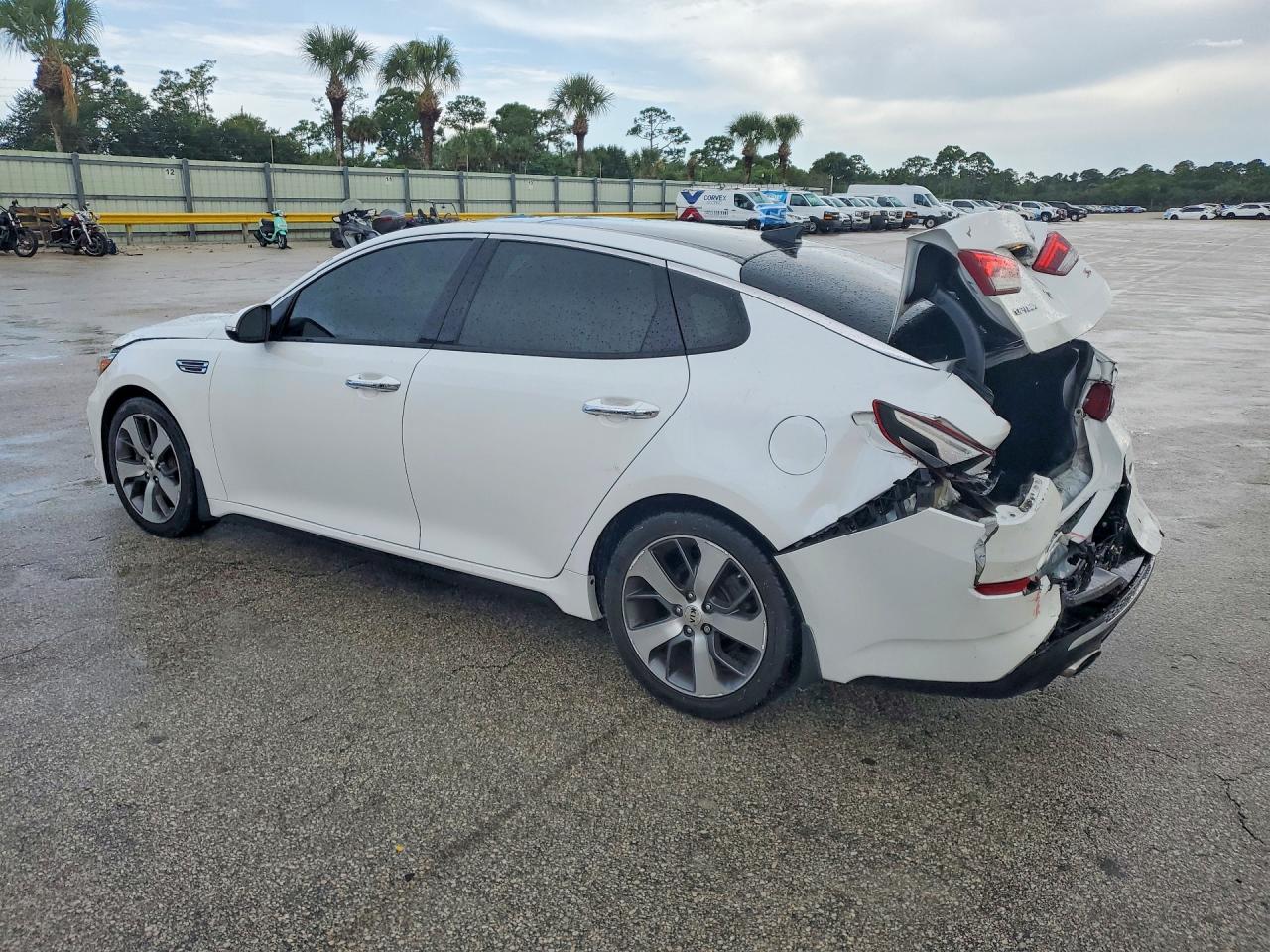 2020 KIA OPTIMA S — снимка 2