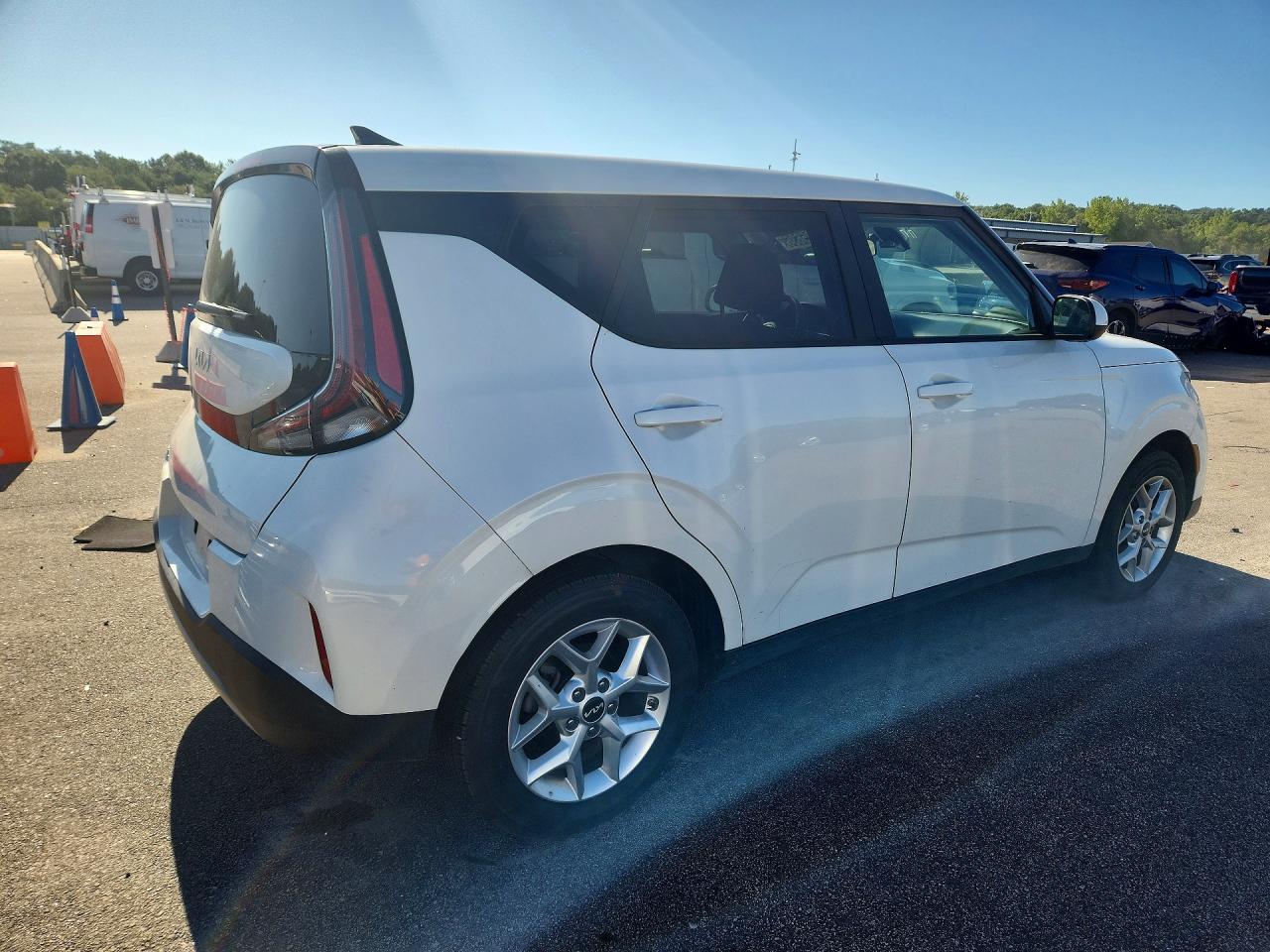 2025 KIA SOUL LX — снимка 3
