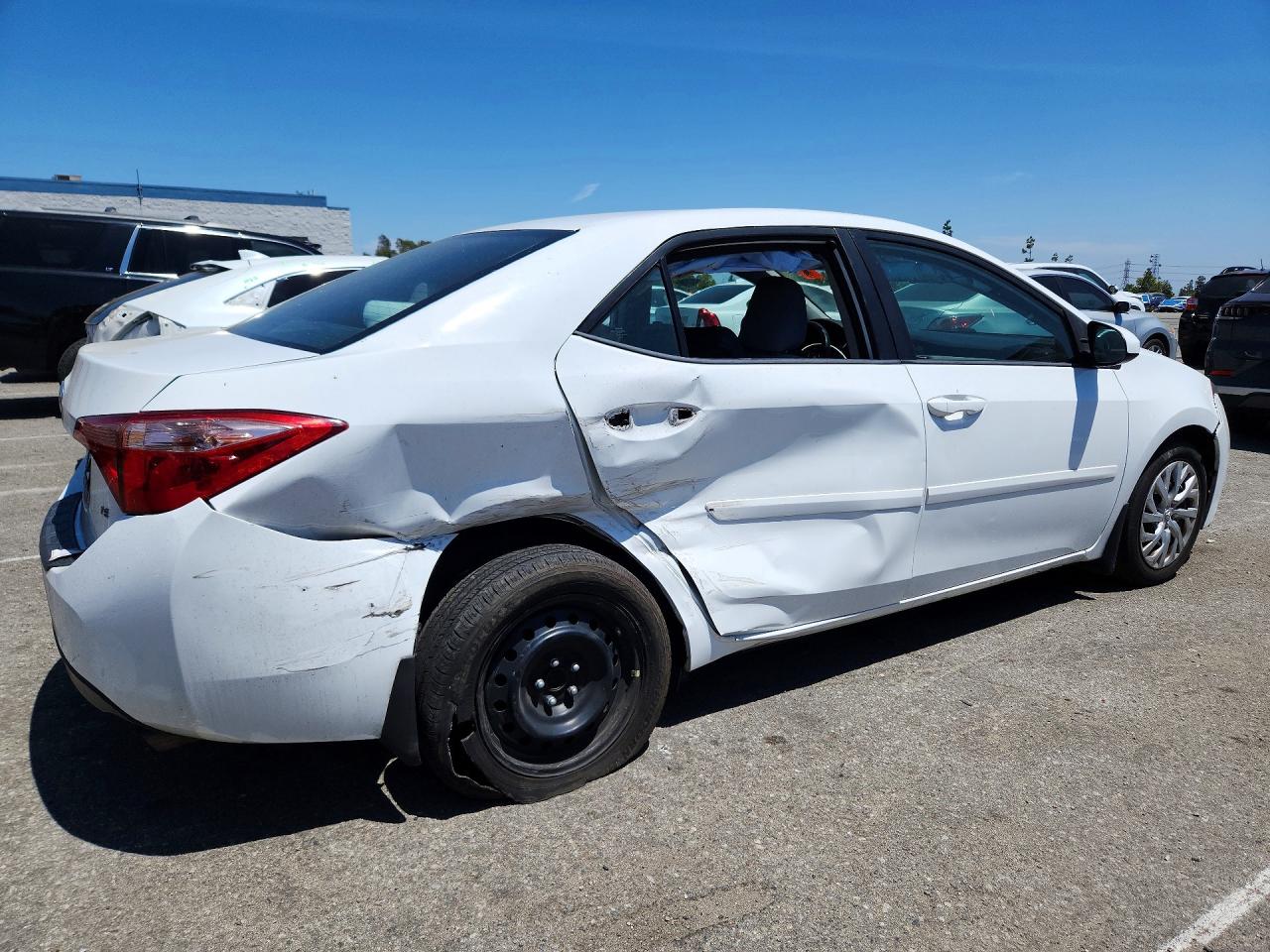 2018 TOYOTA COROLLA LE — снимка 3
