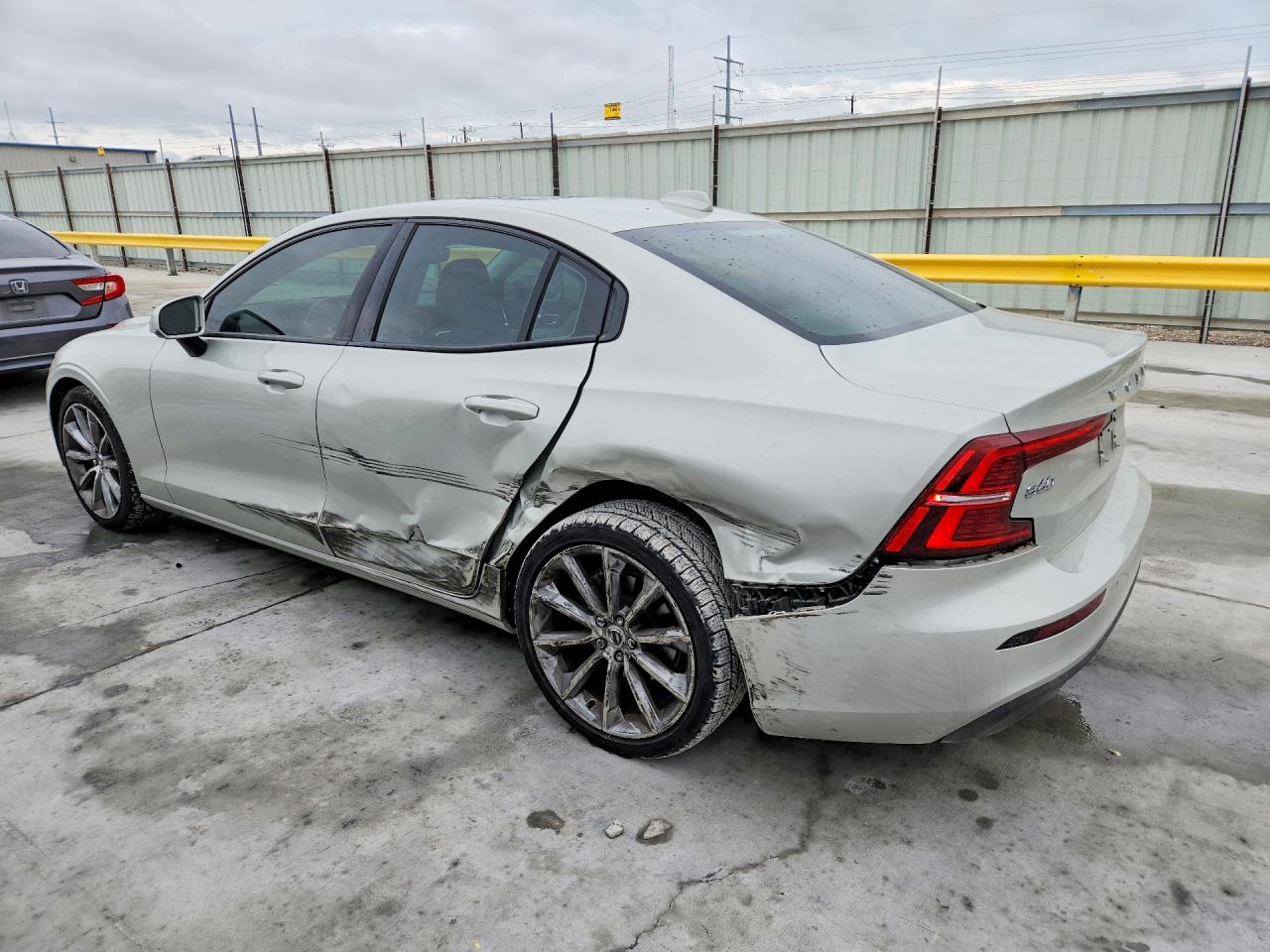 2020 VOLVO S60 T5 MOMENTUM — снимка 2
