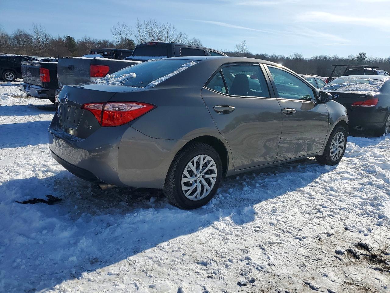 2018 TOYOTA COROLLA LE — снимка 3