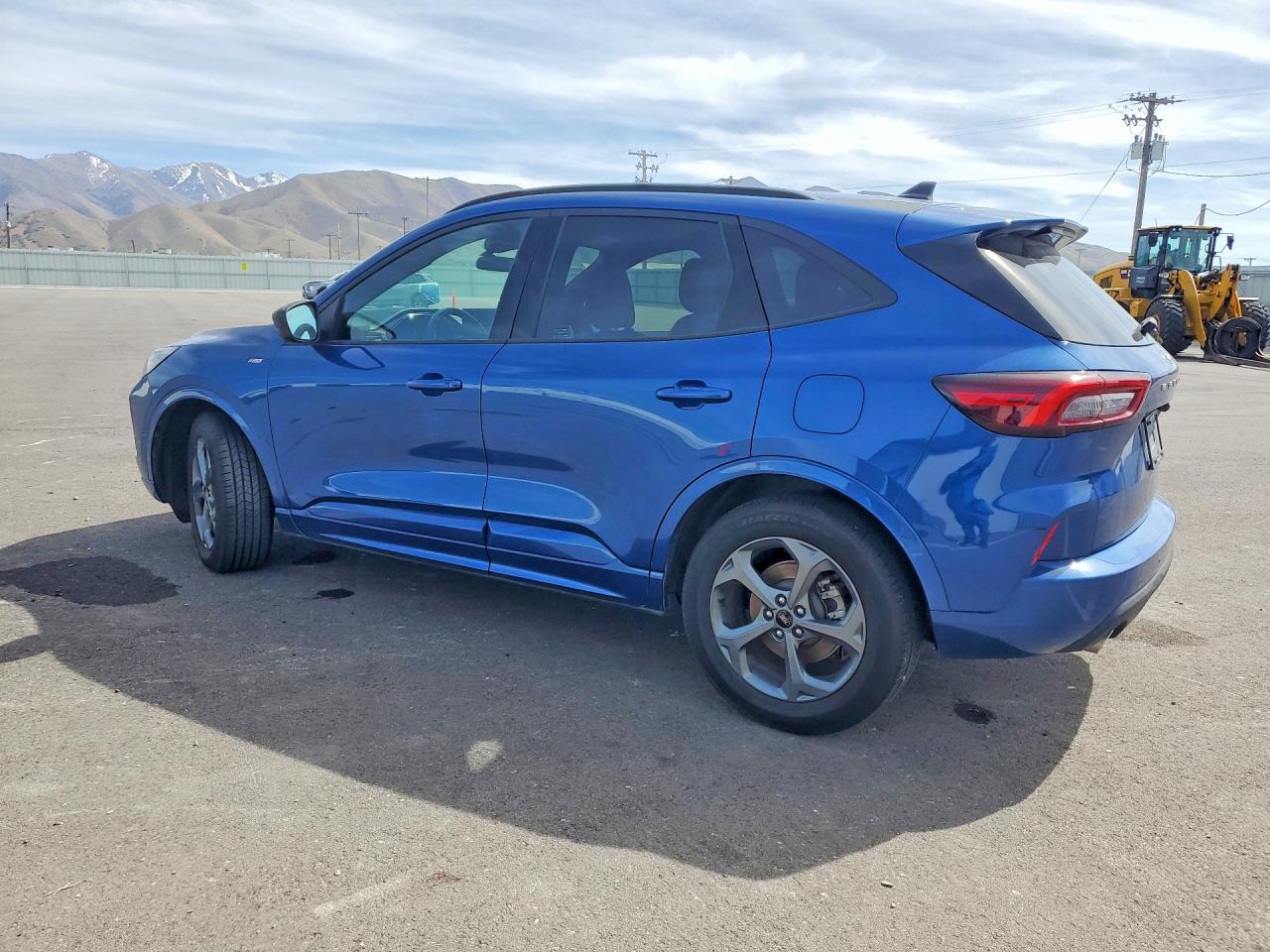 2023 FORD ESCAPE ST LINE — снимка 2