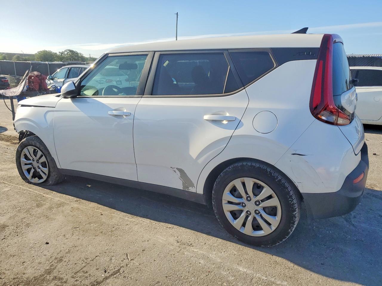 2020 KIA SOUL LX — снимка 2