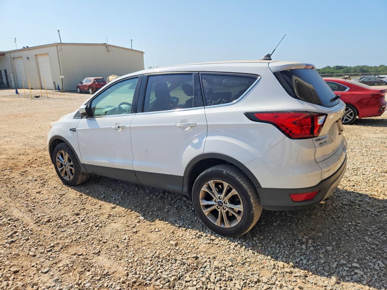 2019 FORD ESCAPE SE — снимка 2