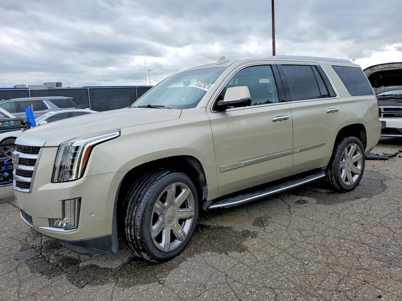 2017 CADILLAC ESCALADE LUXURY