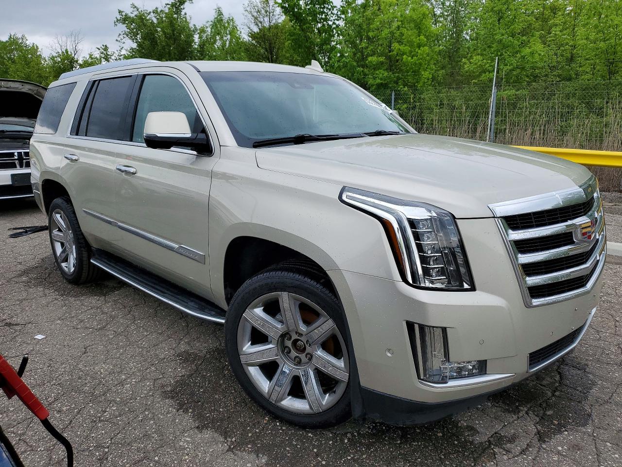 2017 CADILLAC ESCALADE LUXURY — снимка 4