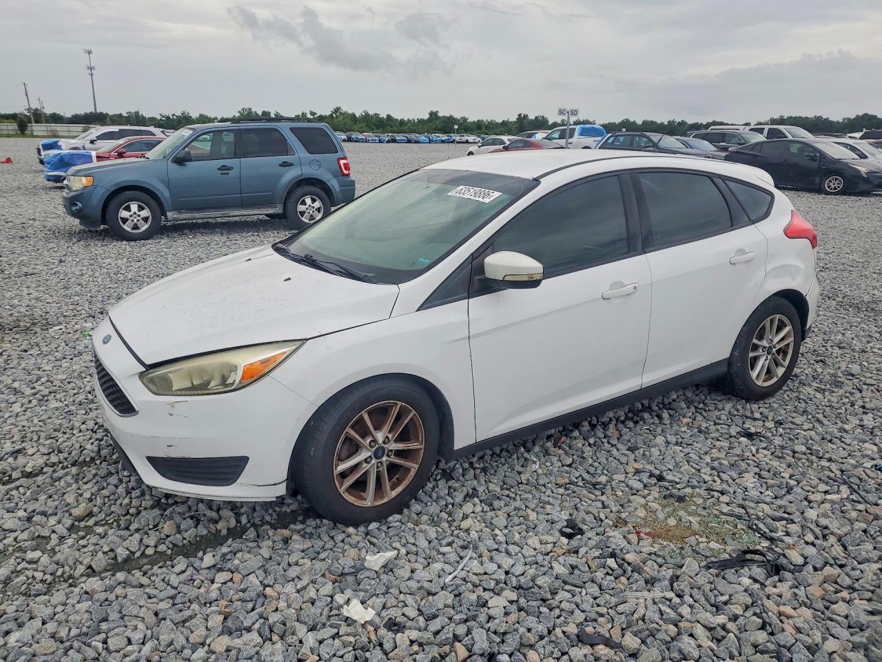 2017 FORD FOCUS SE