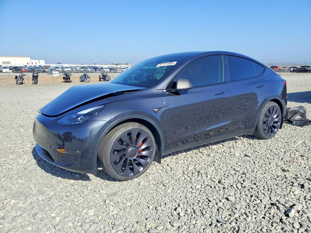 2025 TESLA MODEL Y