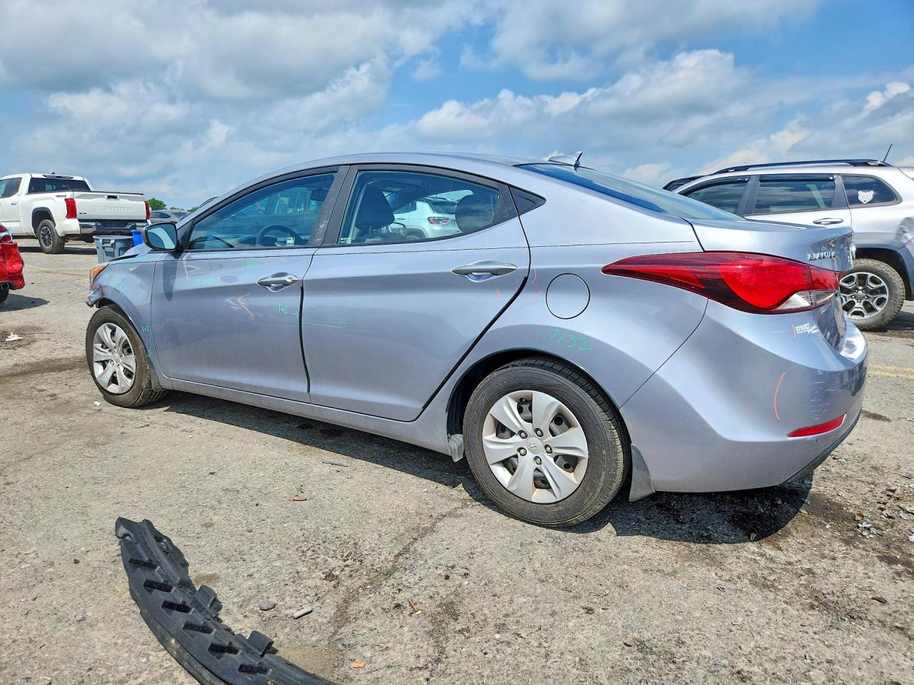 2016 HYUNDAI ELANTRA SE — снимка 2
