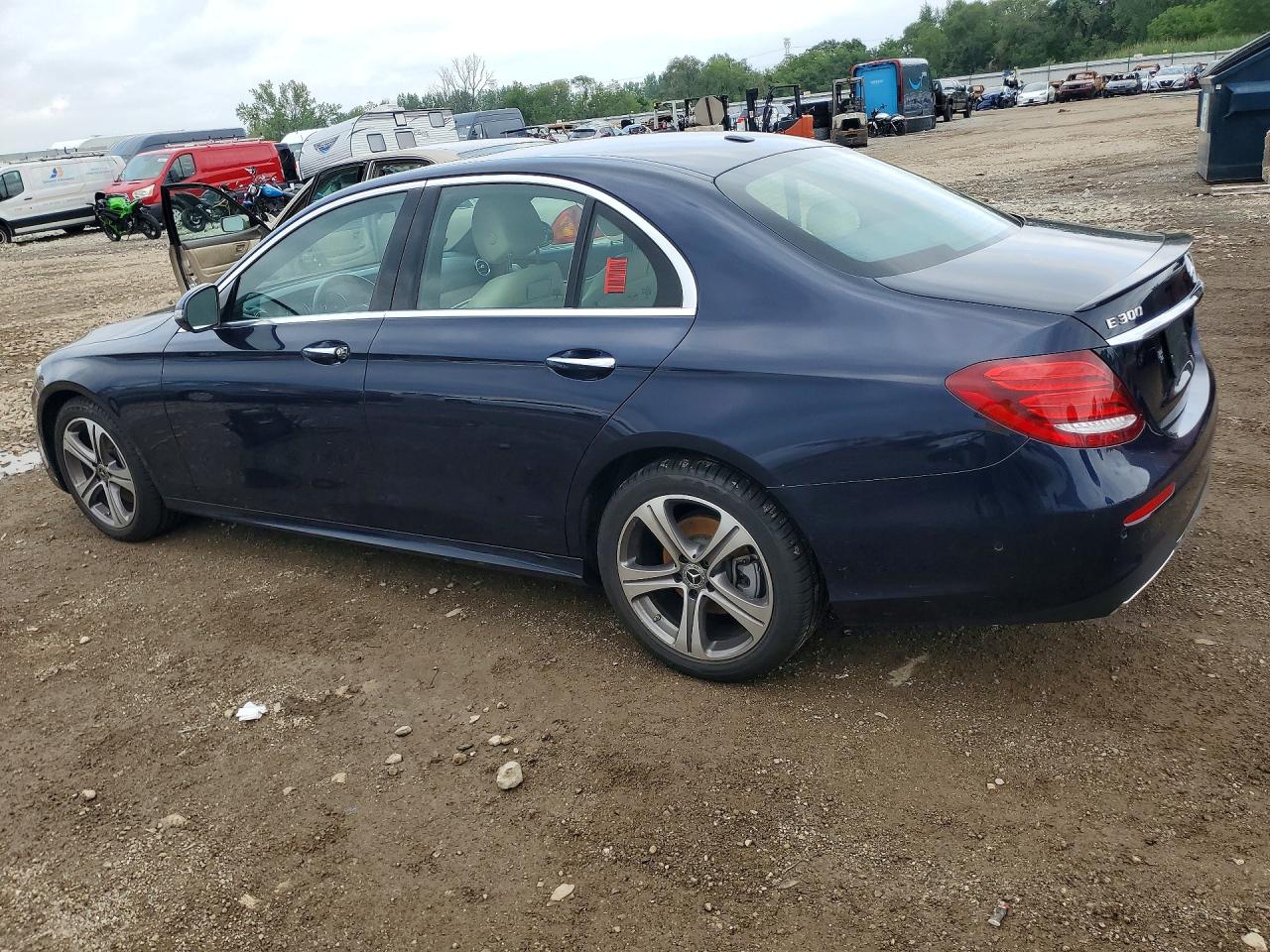 2018 MERCEDES-BENZ E 300 4MATIC — снимка 2